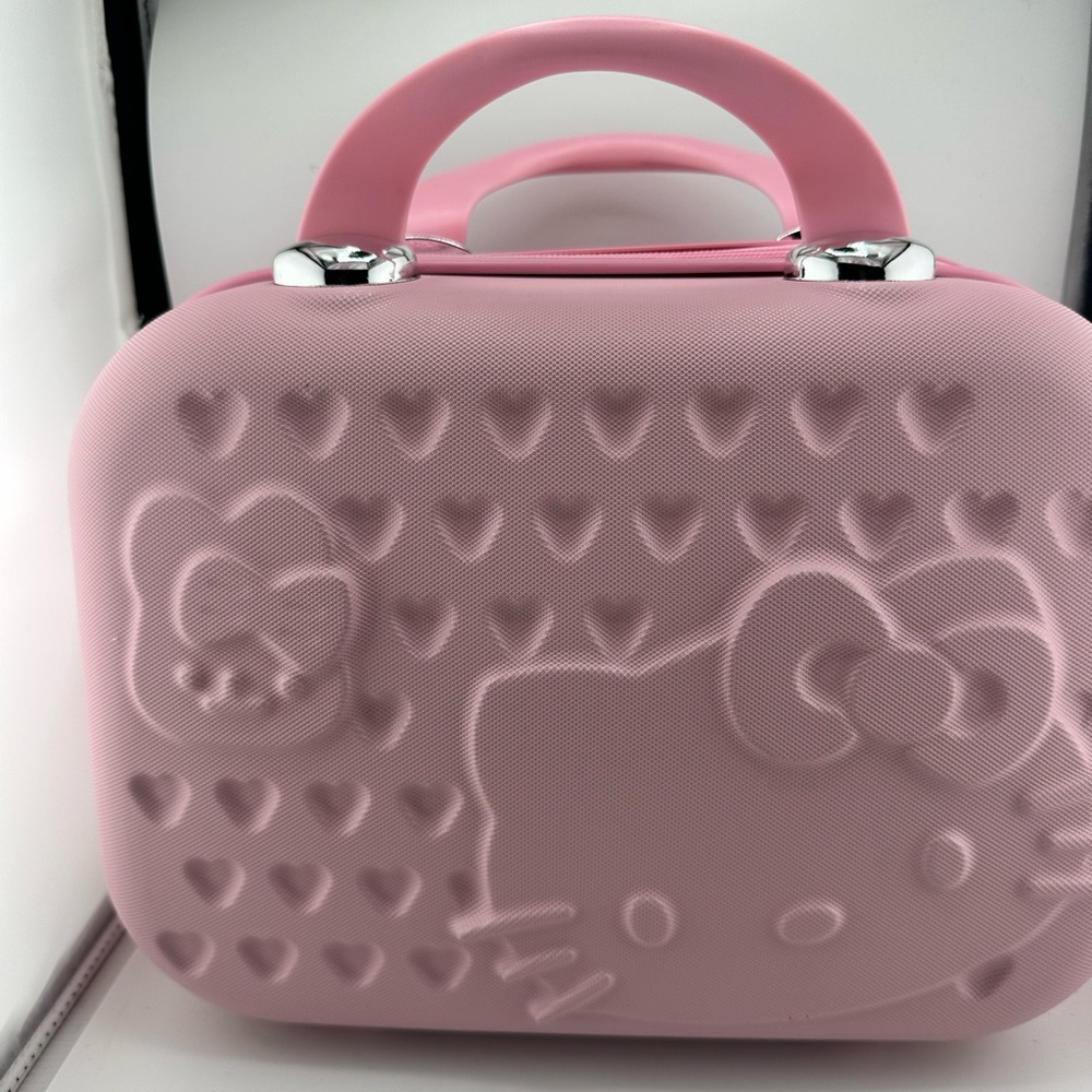 Hello Kitty Pink Hard Makeup Case - Picture 2 of 13